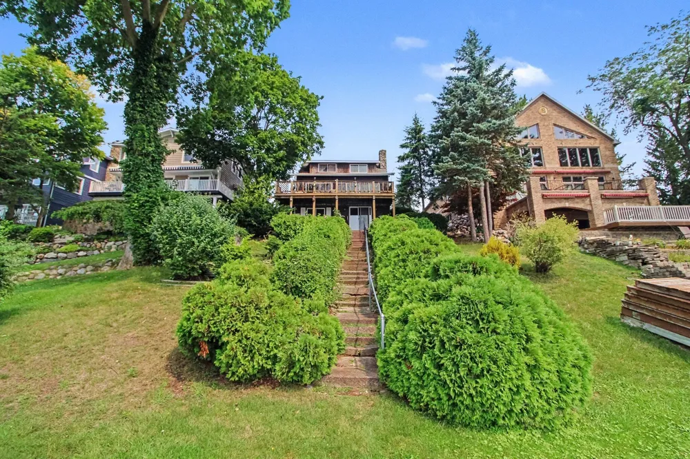 1865 Wamplers Heights Drive Brooklyn, MI 49230