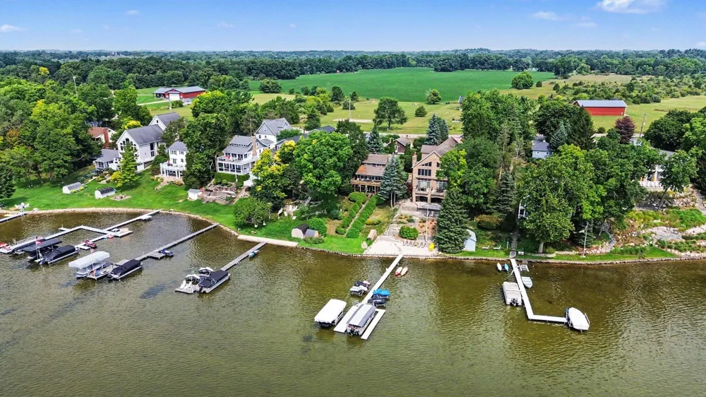 1865 Wamplers Heights Drive Brooklyn, MI 49230