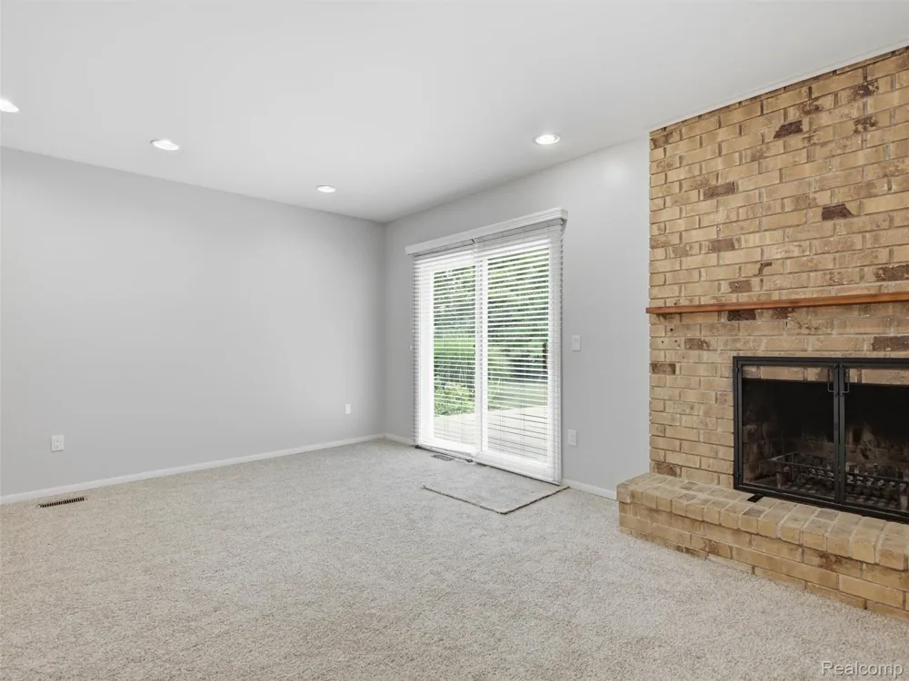 2387 Sanders Place Bloomfield Hills City, MI 48302