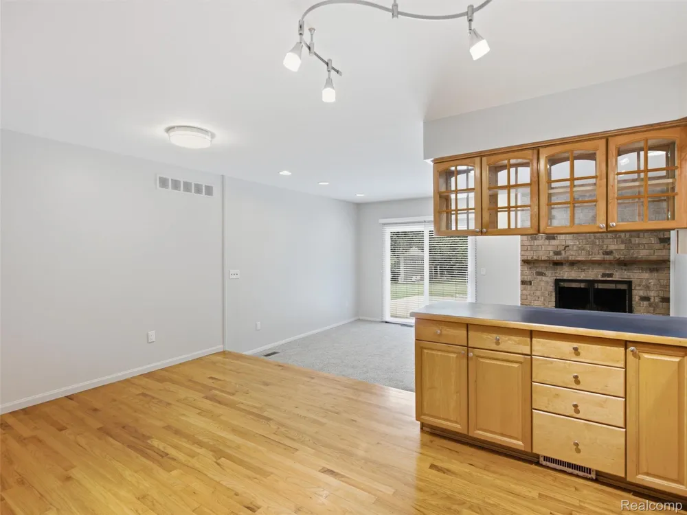 2387 Sanders Place Bloomfield Hills City, MI 48302