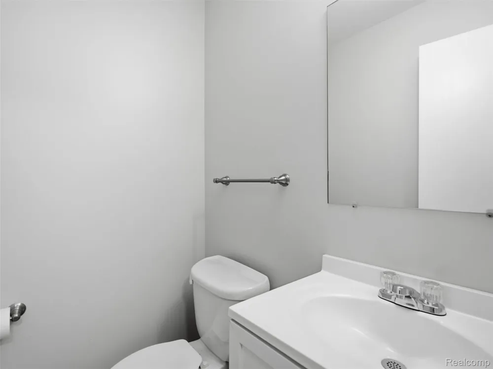 2387 Sanders Place Bloomfield Hills City, MI 48302