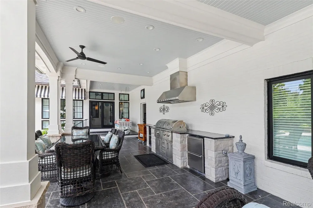 6485 Shannon Glen Drive Tyrone Township, MI 48430