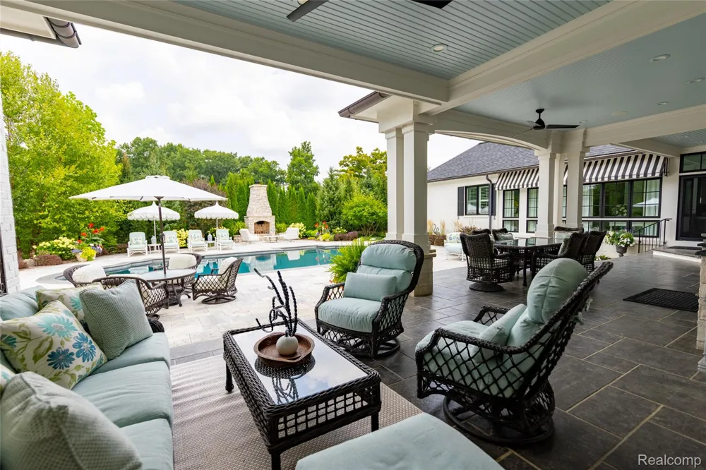 6485 Shannon Glen Drive Tyrone Township, MI 48430