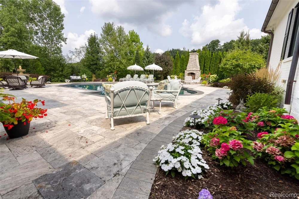 6485 Shannon Glen Drive Tyrone Township, MI 48430