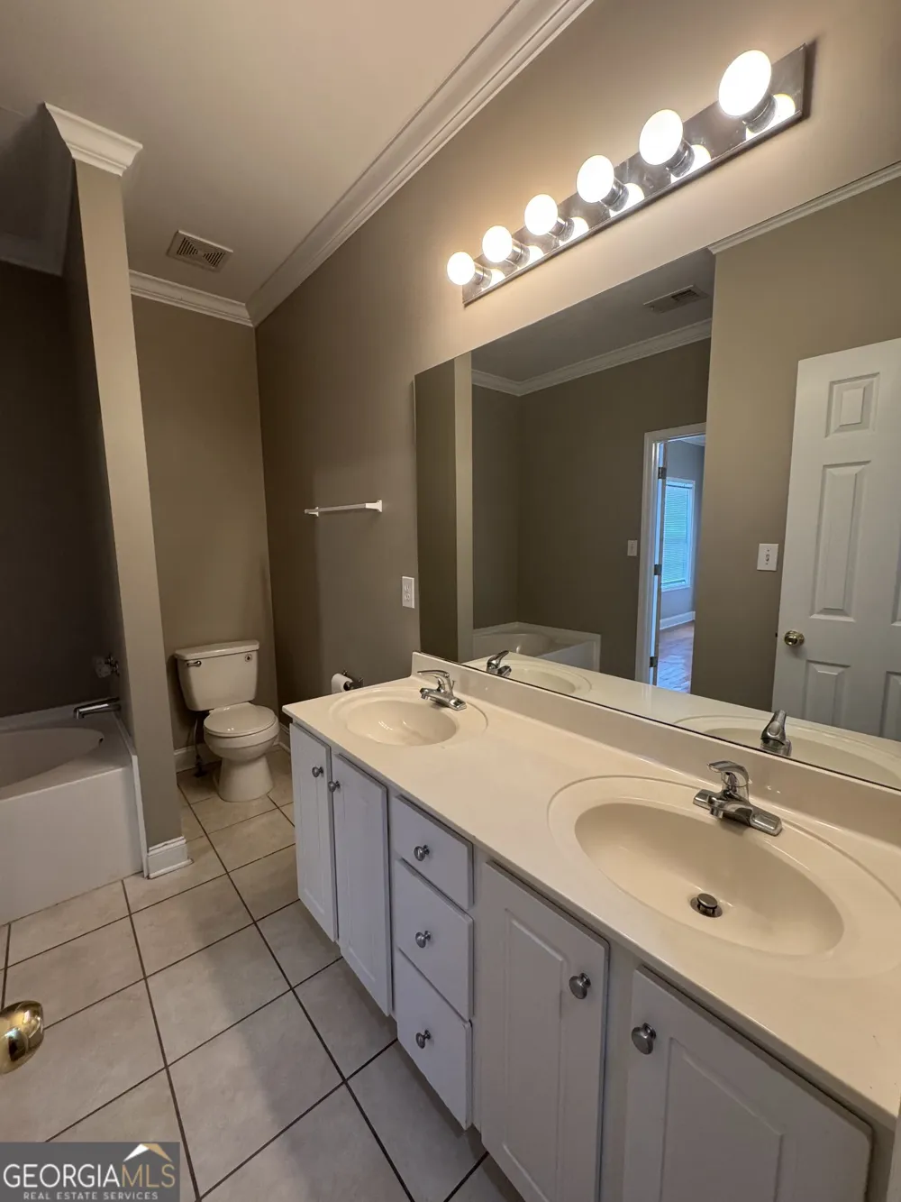223 Milford DR Athens, GA 30605