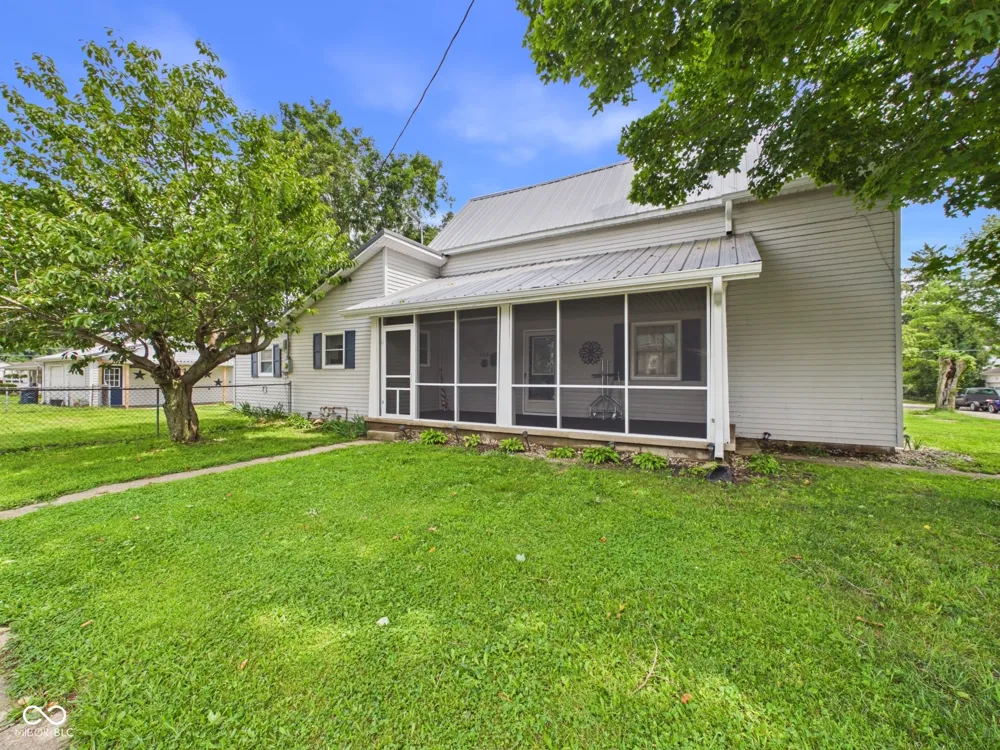 558 Central Avenue Middletown, IN 47356
