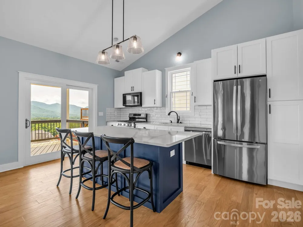 285 Mount Allen Heights Black Mountain, NC 28711
