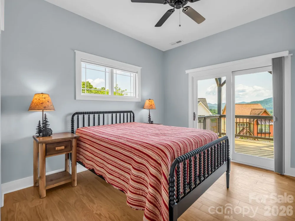 285 Mount Allen Heights Black Mountain, NC 28711