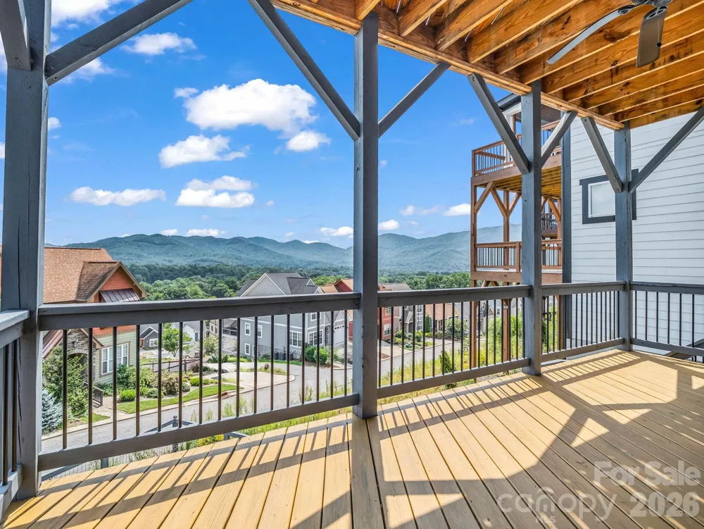 285 Mount Allen Heights Black Mountain, NC 28711