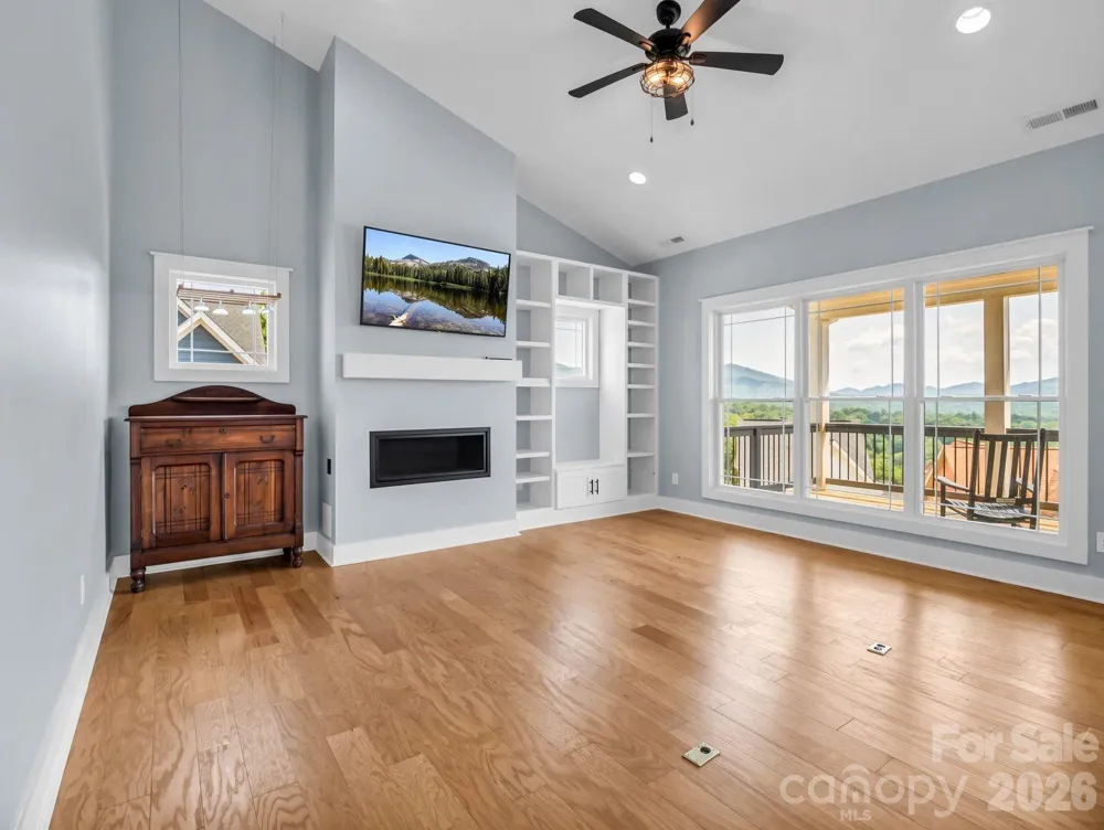 285 Mount Allen Heights Black Mountain, NC 28711