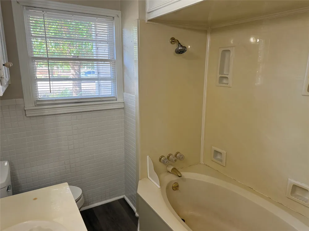 4042 Benbrook Street Abilene, TX 79605