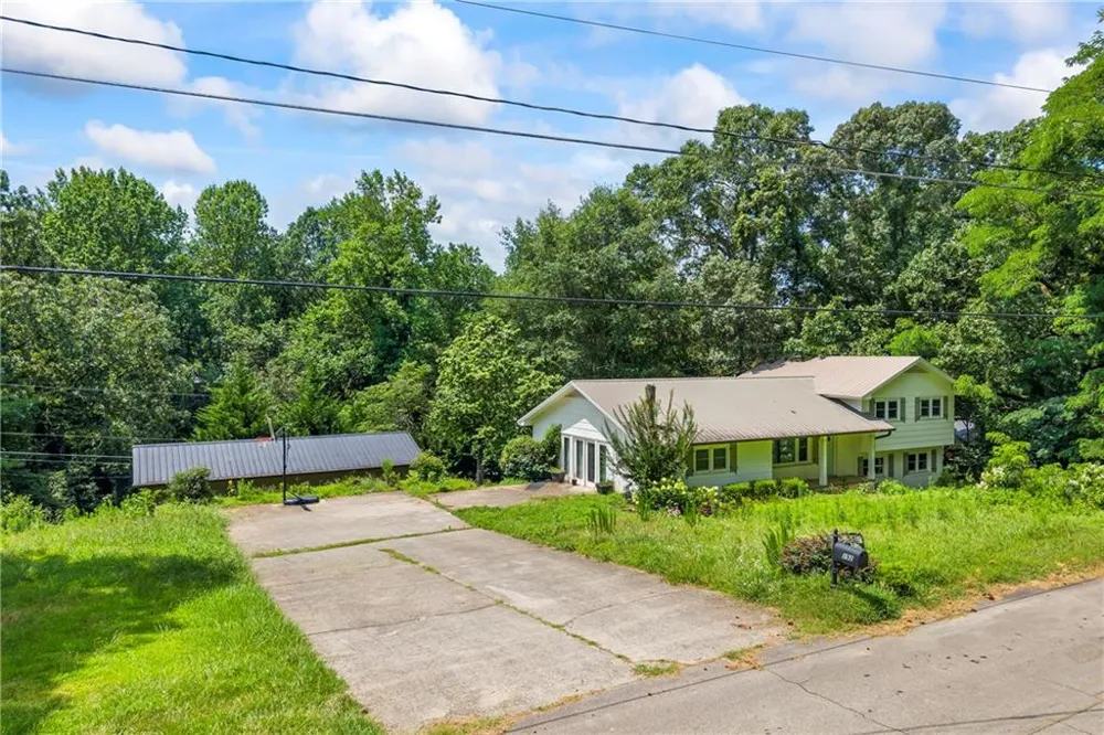 192 Summit Street Cornelia, GA 30531