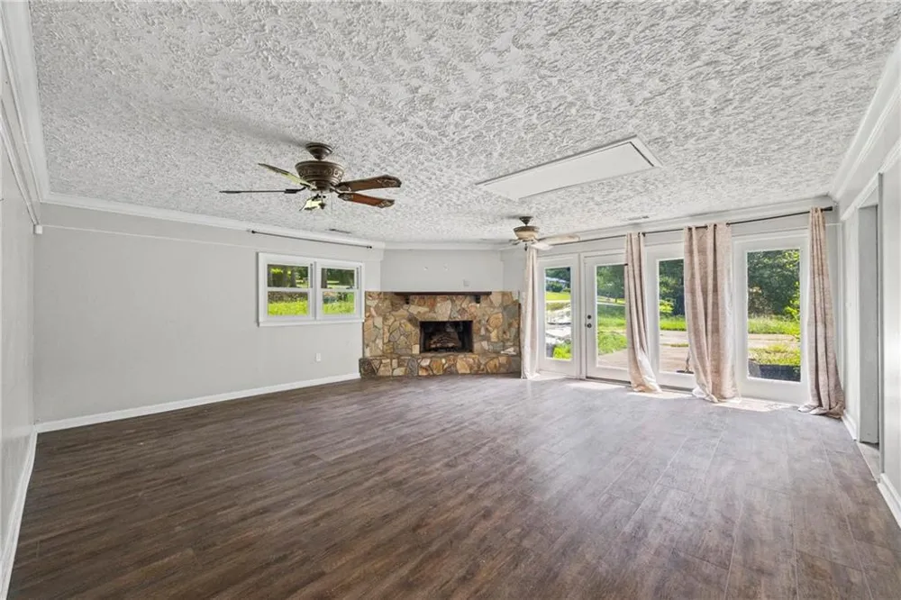 192 Summit Street Cornelia, GA 30531