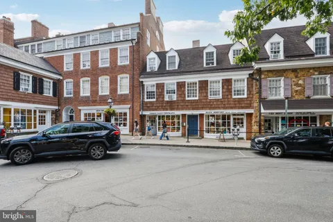 31 PALMER SQUARE W #A