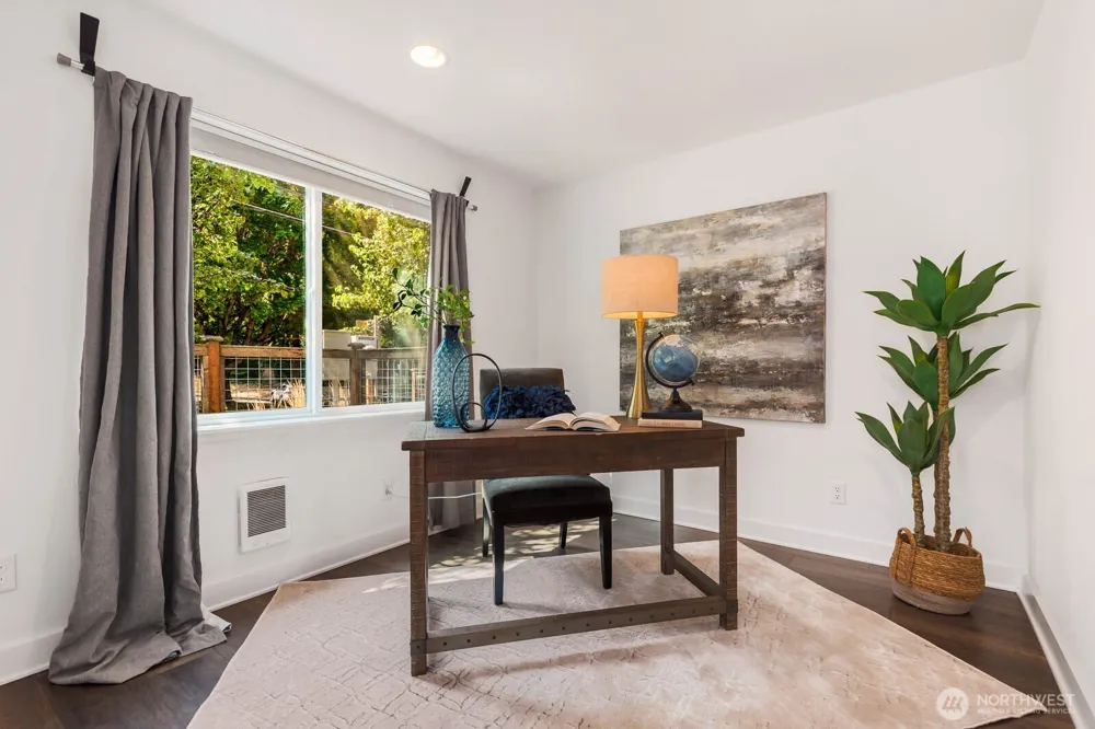 18715 76th Avenue W Lynnwood, WA 98037