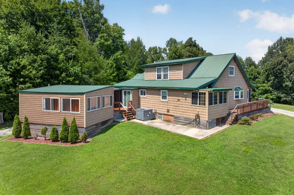 470 Wade Rd Sparta, TN 38583