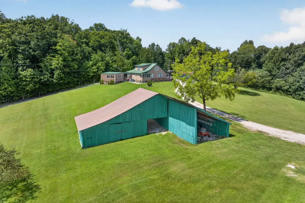 470 Wade Rd Sparta, TN 38583