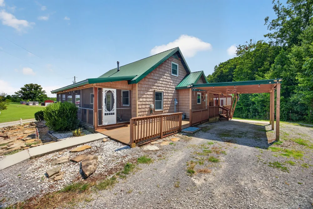 470 Wade Rd Sparta, TN 38583