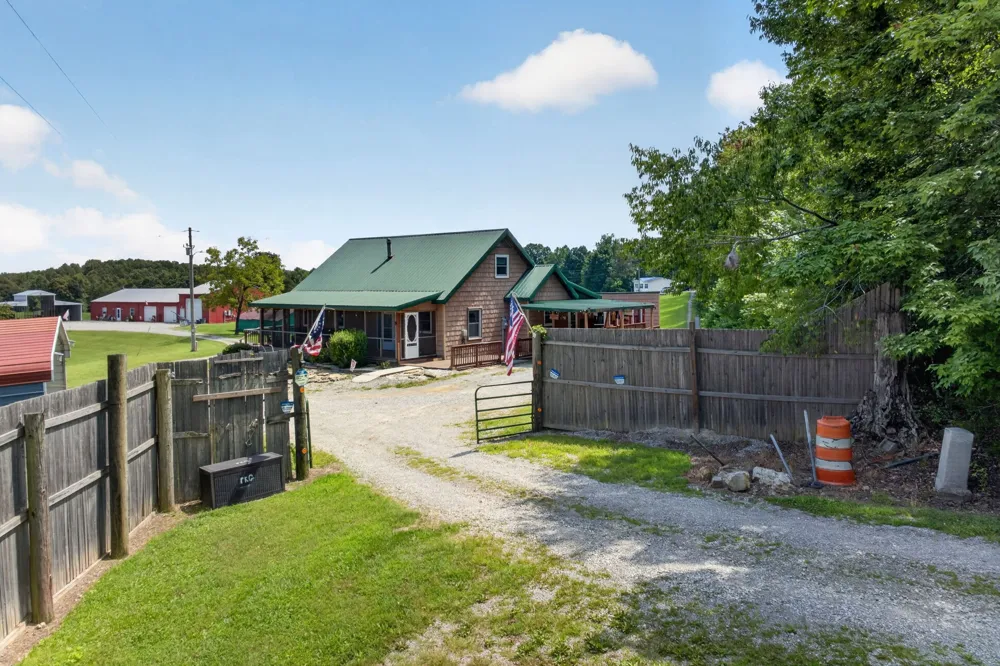470 Wade Rd Sparta, TN 38583