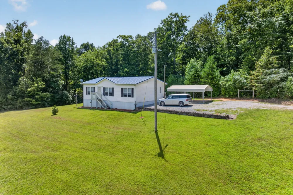 470 Wade Rd Sparta, TN 38583