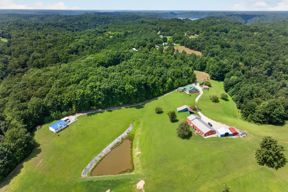 470 Wade Rd Sparta, TN 38583