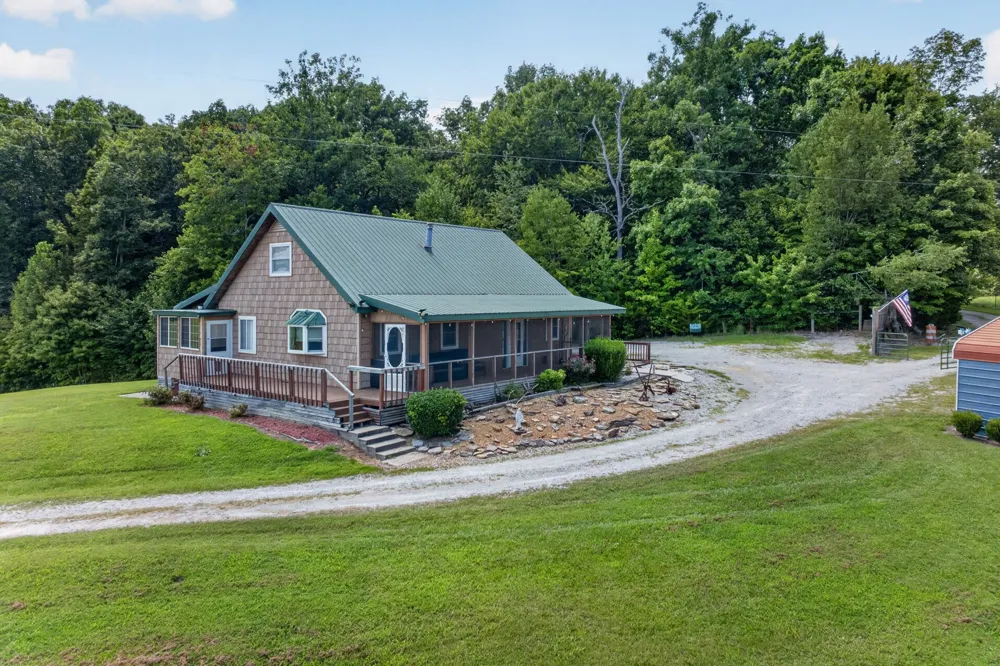 470 Wade Rd Sparta, TN 38583