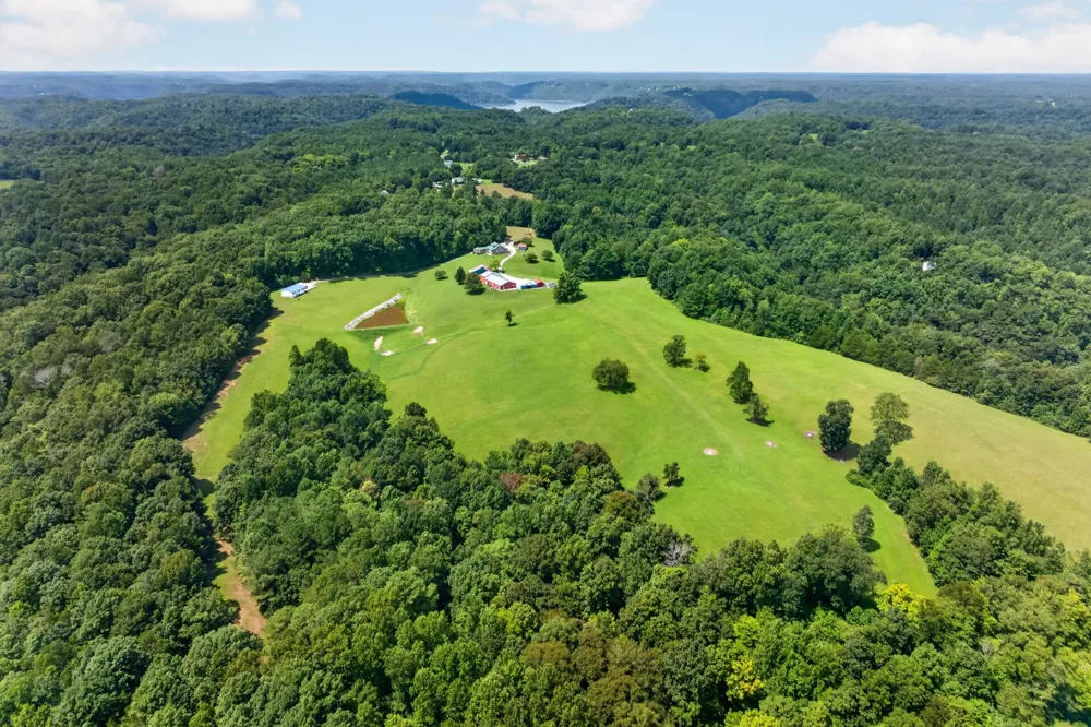 470 Wade Rd Sparta, TN 38583