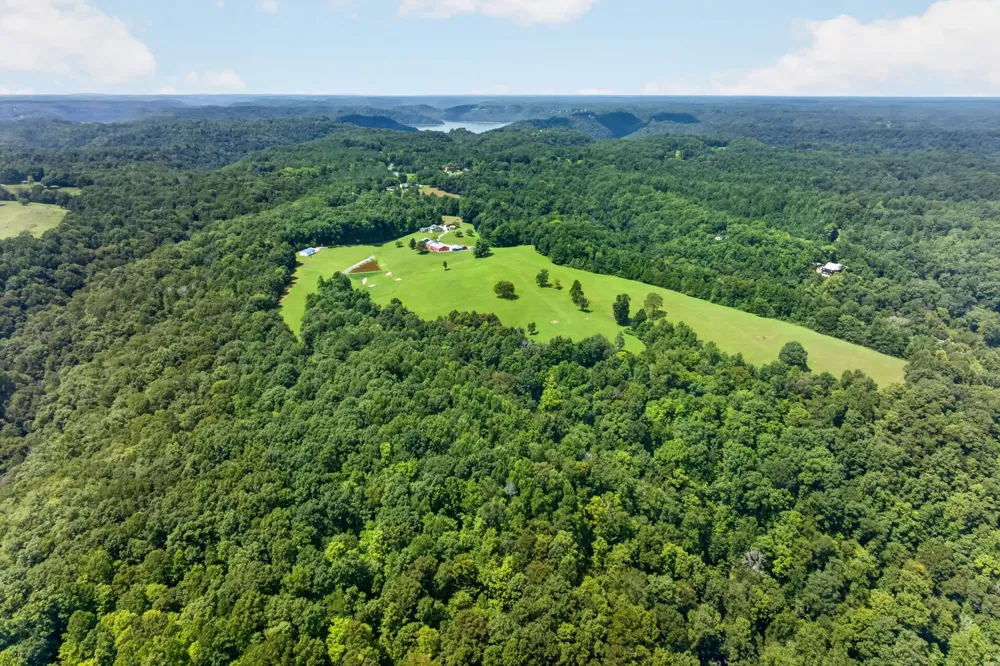 470 Wade Rd Sparta, TN 38583