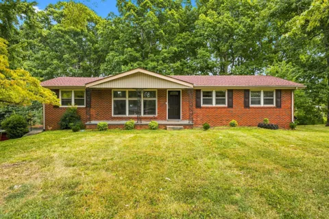 1302 Ellington Dr