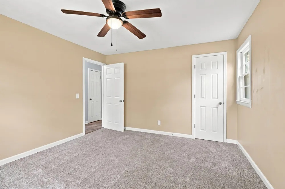 1302 Ellington Dr Lafayette, TN 37083