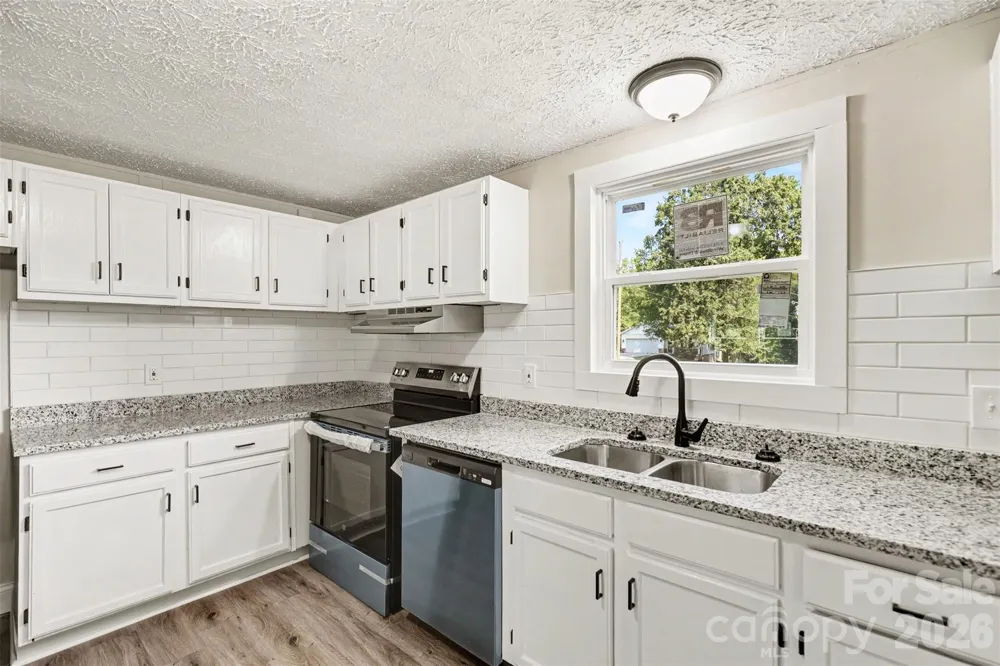 5174 Grand Canyon Road NW Concord, NC 28027