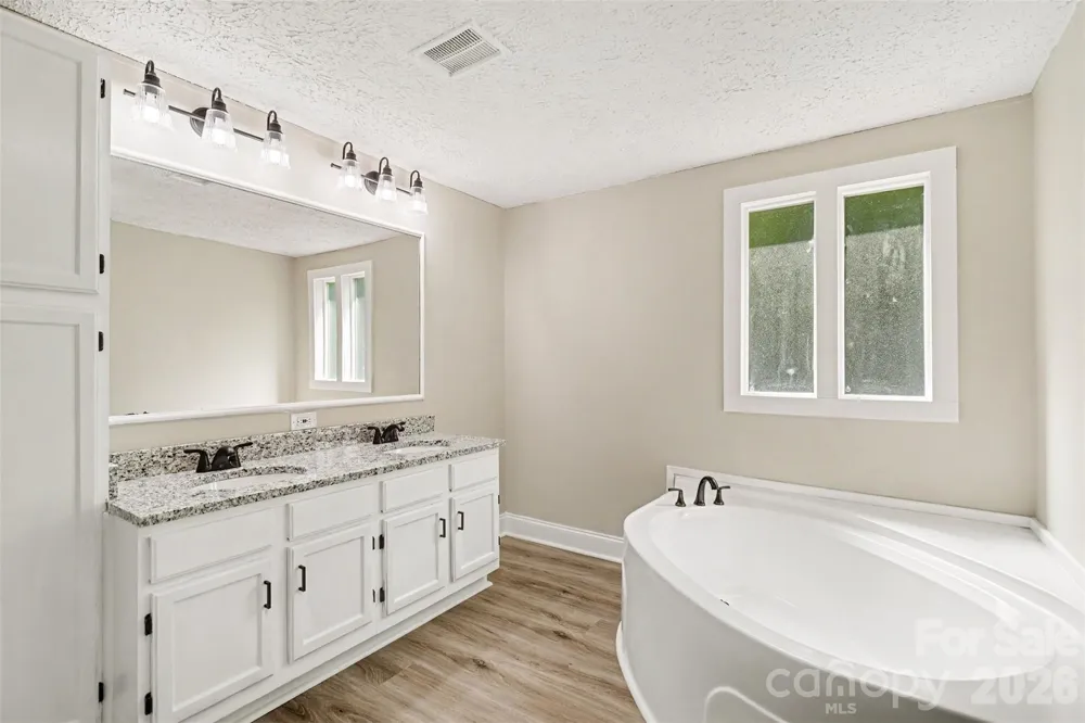 5174 Grand Canyon Road NW Concord, NC 28027