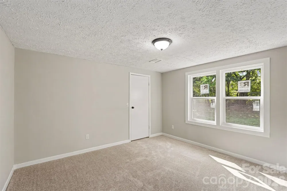 5174 Grand Canyon Road NW Concord, NC 28027