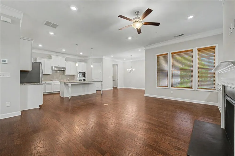 165 Mansfield Drive Fayetteville, GA 30214