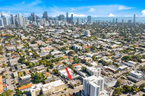 403 SW 12th Ave