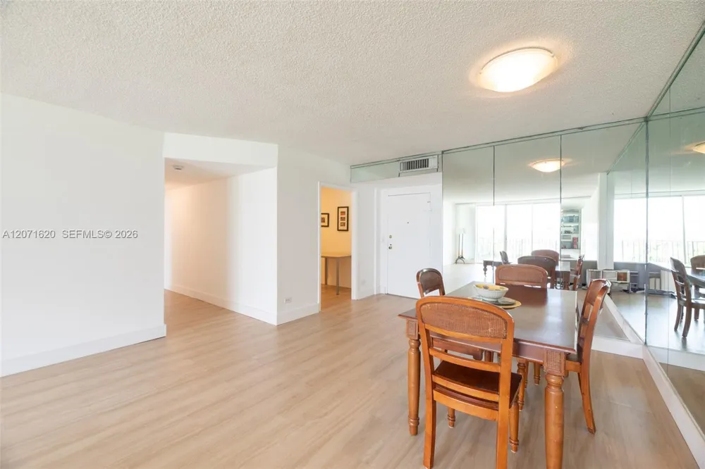 1001 91 #511 Bay Harbor Islands, FL 33154