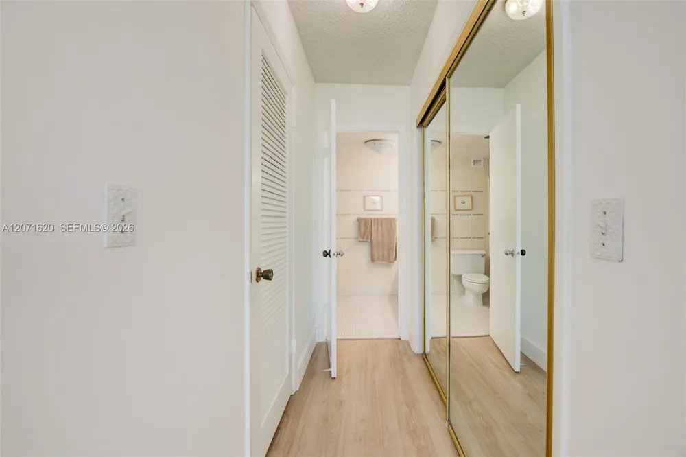 1001 91 #511 Bay Harbor Islands, FL 33154