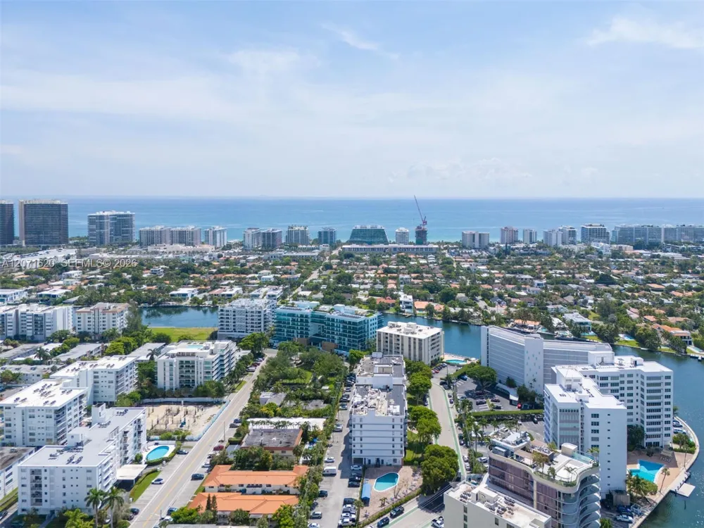 1001 91 #511 Bay Harbor Islands, FL 33154