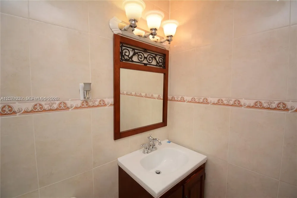 10301 SW 199th St Cutler Bay, FL 33157