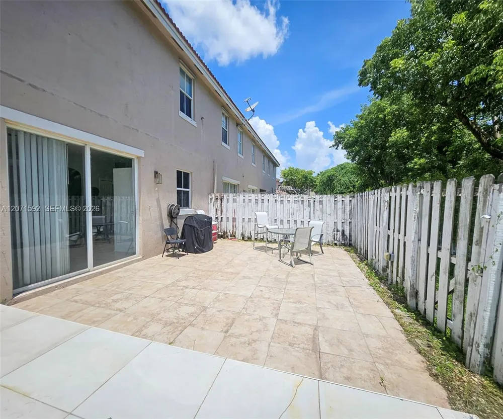 27355 SW 138th Ct Homestead, FL 33032