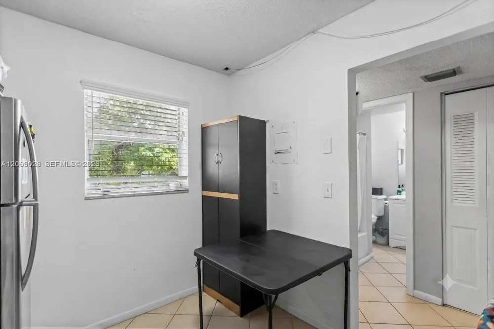 201 Berkley Rd #309 Hollywood, FL 33024