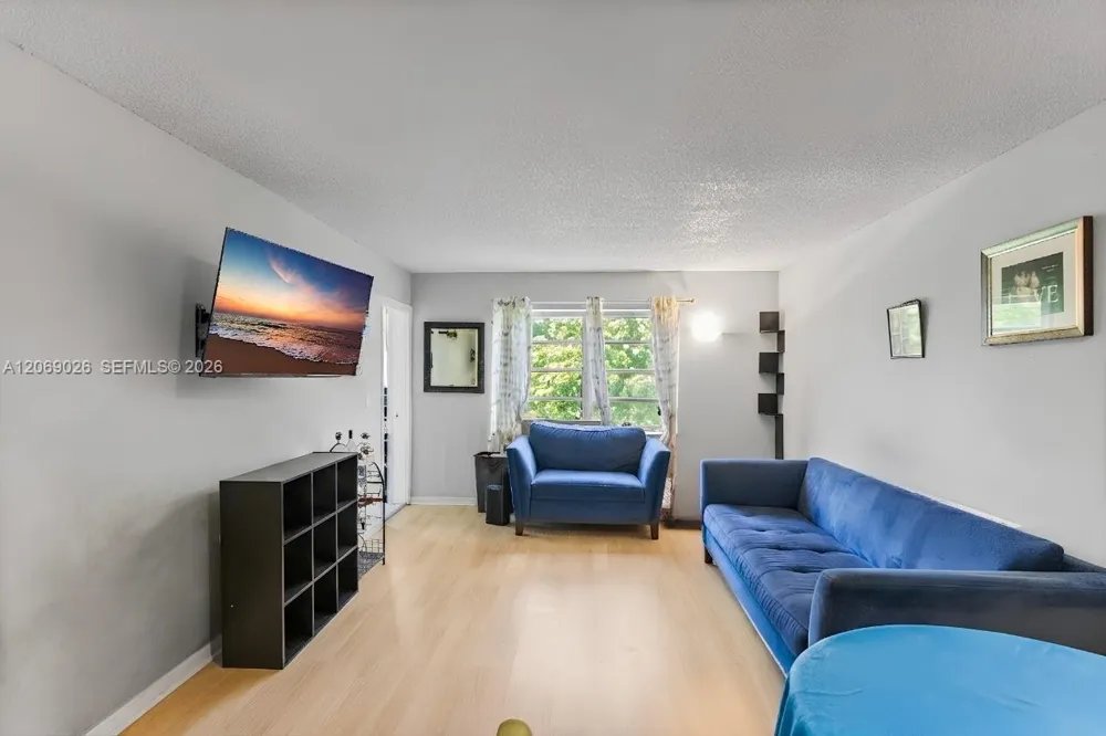 201 Berkley Rd #309 Hollywood, FL 33024