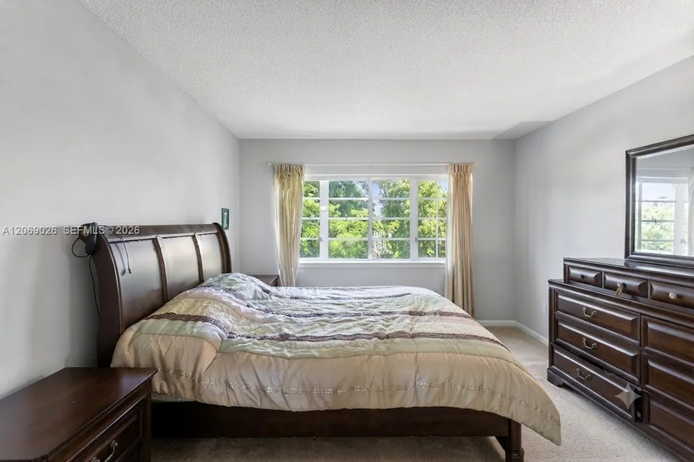 201 Berkley Rd #309 Hollywood, FL 33024