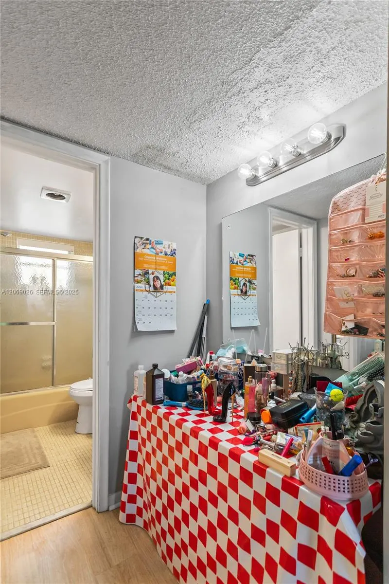 201 Berkley Rd #309 Hollywood, FL 33024