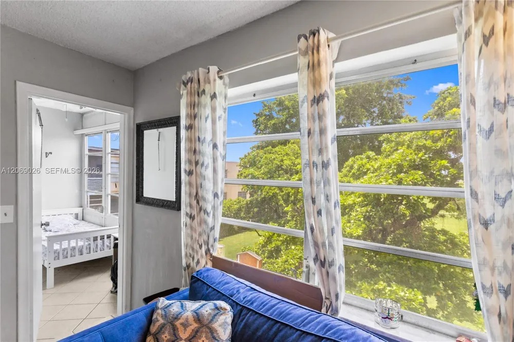 201 Berkley Rd #309 Hollywood, FL 33024