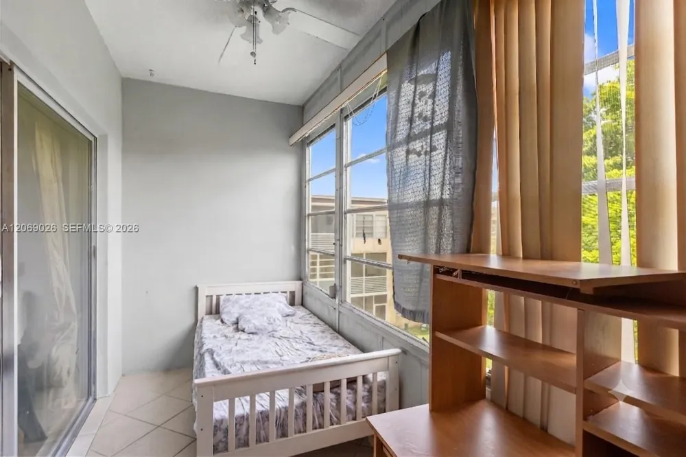 201 Berkley Rd #309 Hollywood, FL 33024