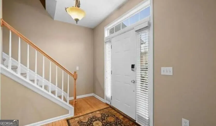 2465 Lunetta LN Alpharetta, GA 30004