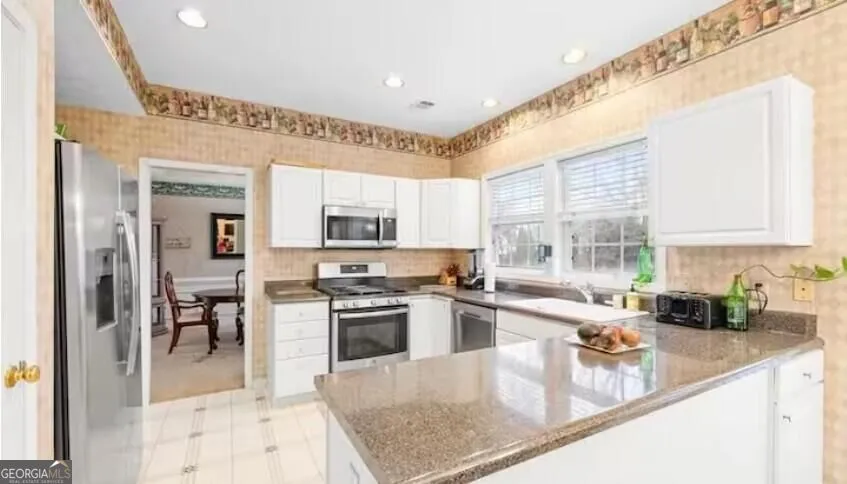 2465 Lunetta LN Alpharetta, GA 30004