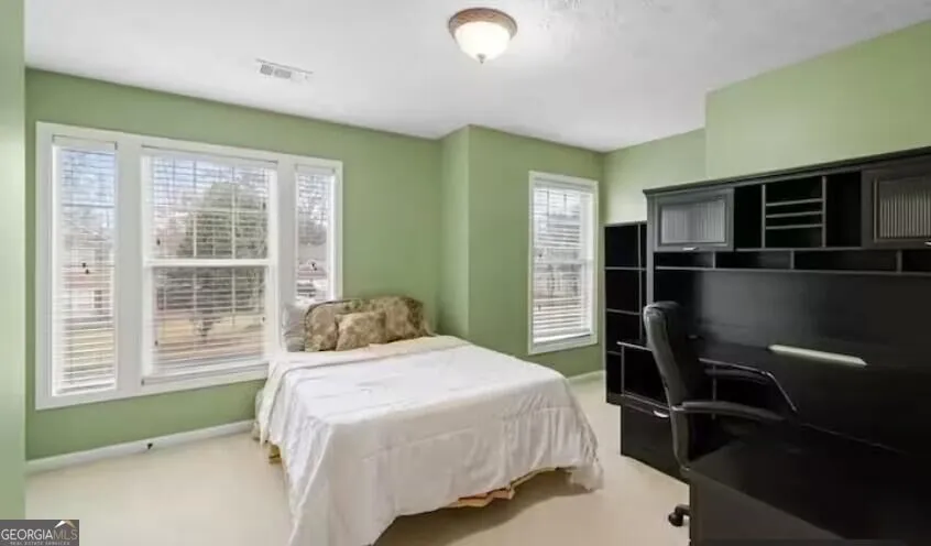 2465 Lunetta LN Alpharetta, GA 30004