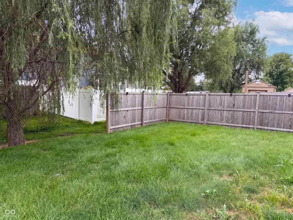 1349 Fiesta Drive Franklin, IN 46131